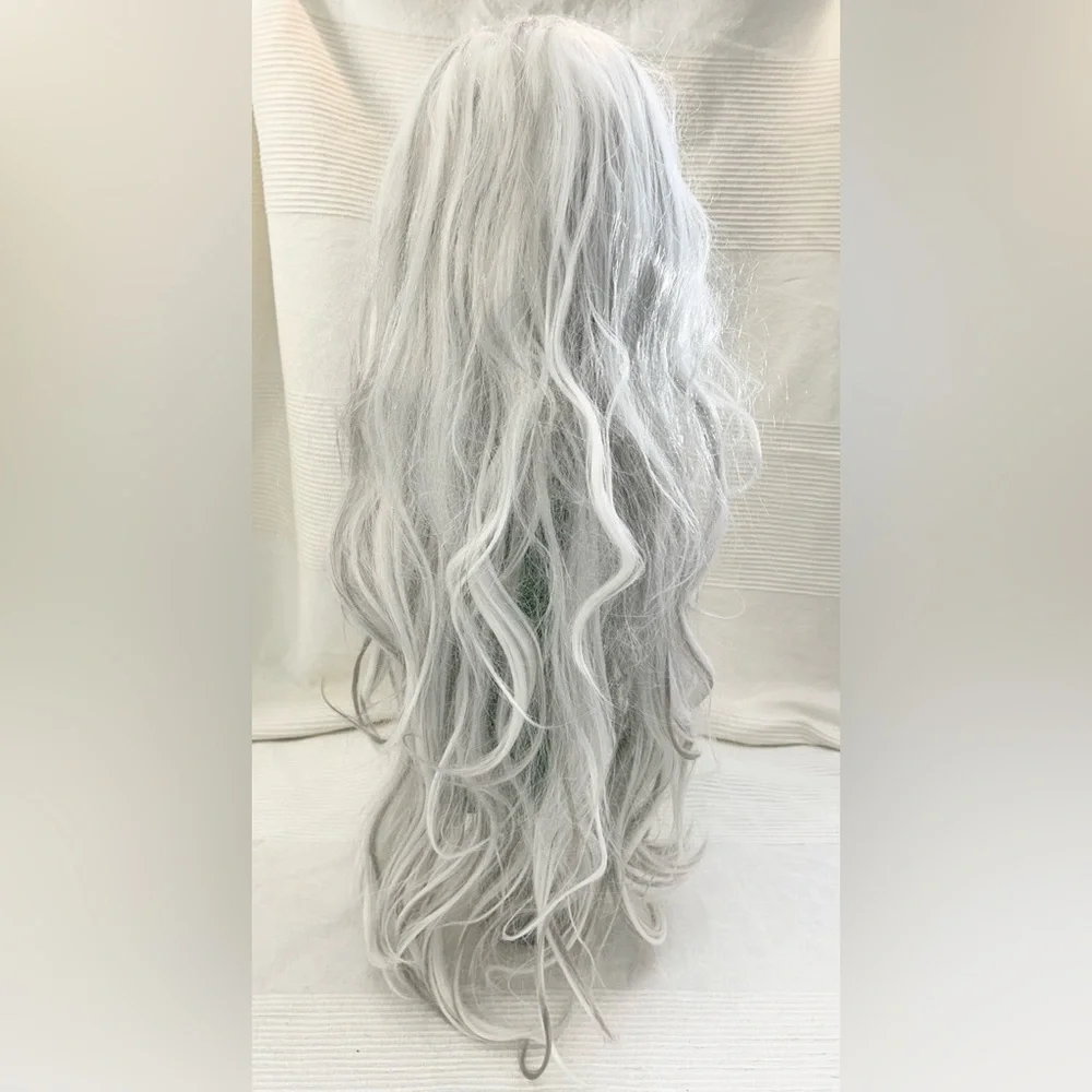 California Costumes Long Silver Wig - Picture 9 of 16
